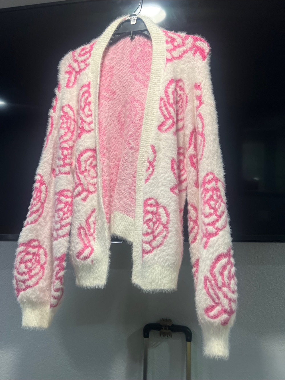 VENUS Cream and Pink Fuzzy Floral Open-Front Cardigan